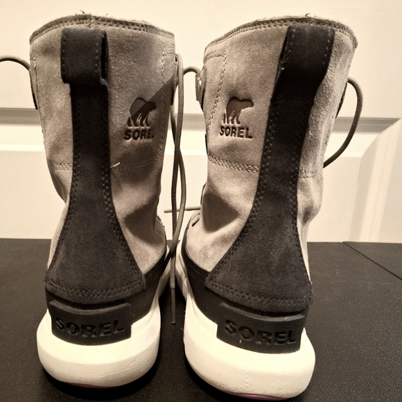 Sorel Women's Green and Gray Boots - Picture 11 of 16